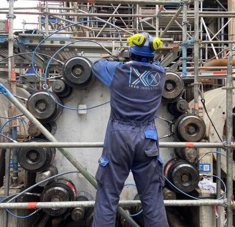Le serrage par tendeurs hydrauliques pour la fiabilisation des installations en industrie pétrochimique